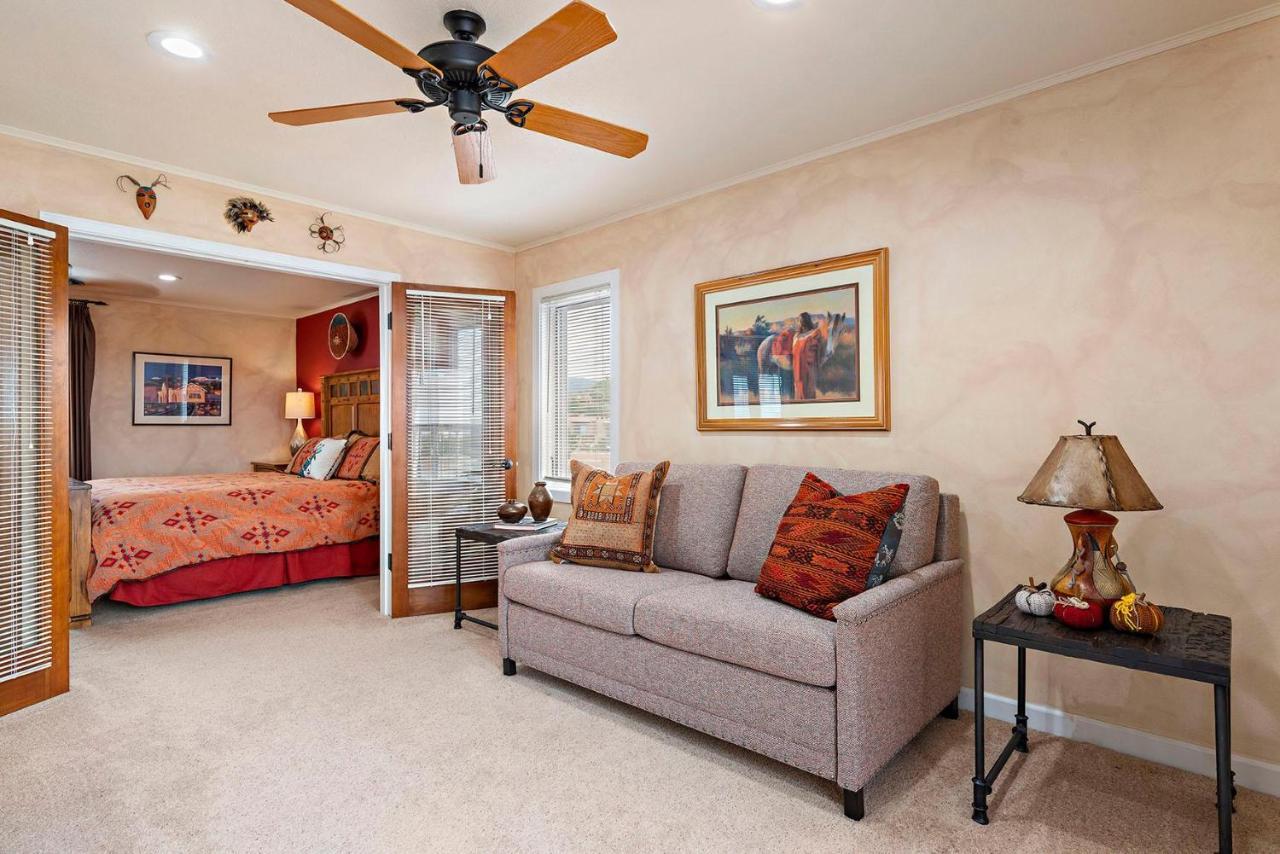 501 Rio Grande F9 Villa ซานตาเฟ ภายนอก รูปภาพ